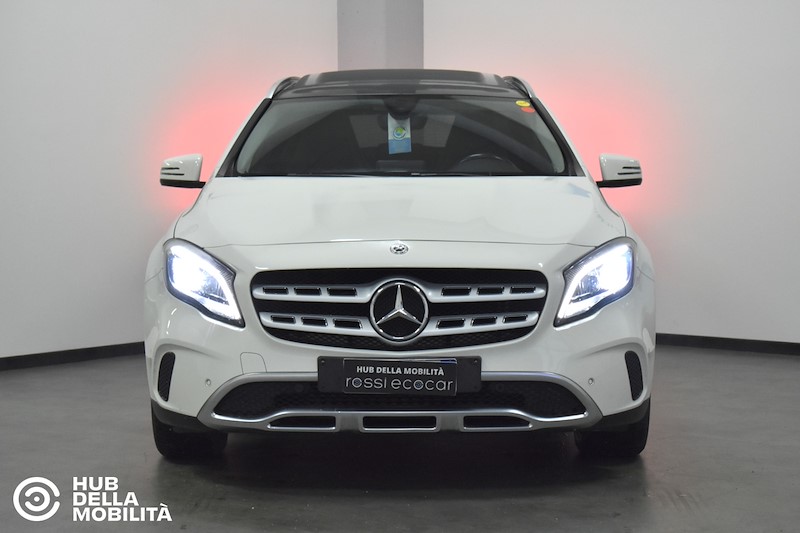 MERCEDES-BENZ GLA 180 d Automatic Sport